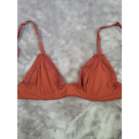 🤑 5/$10 NWOT Aerie Unlined Bra 32B - Picture 1 of 4